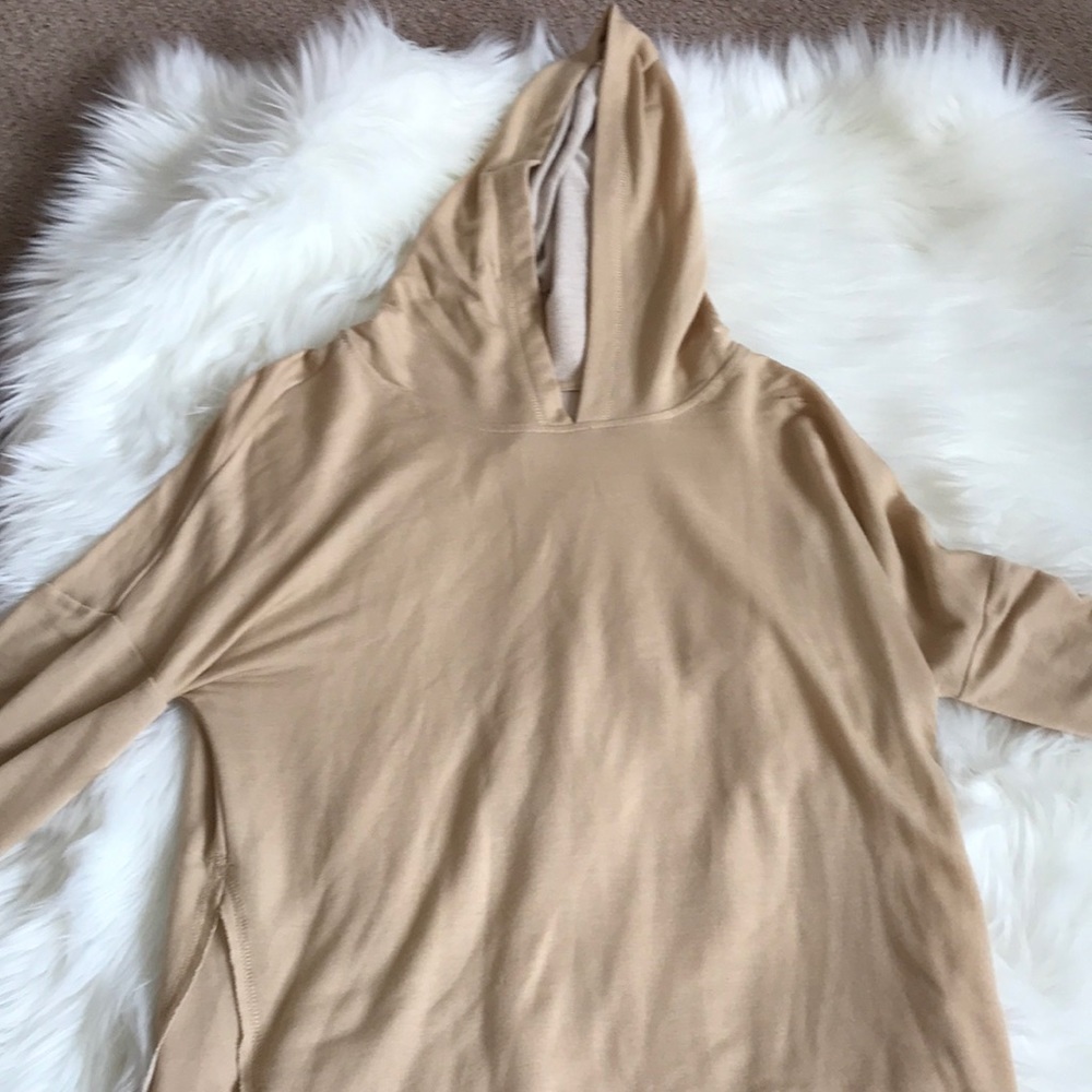 Tan sweatshirt